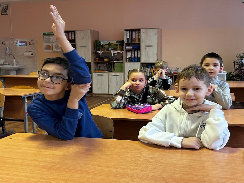24.01.2026 на параллели вторых и третьих классов прошла «Своя игра» «Моя семья — моё богатство»
