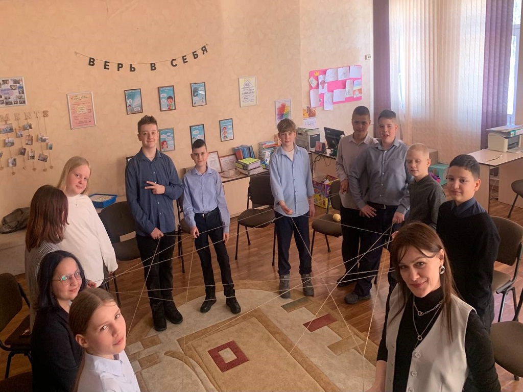 Сегодня  в 6 «А» классе прошло пятое занятие в рамках экспериментального проекта «Апробация модели безопасного психологического пространства в учреждении общего среднего образования». Тема встречи — «Планирую полезные дела».