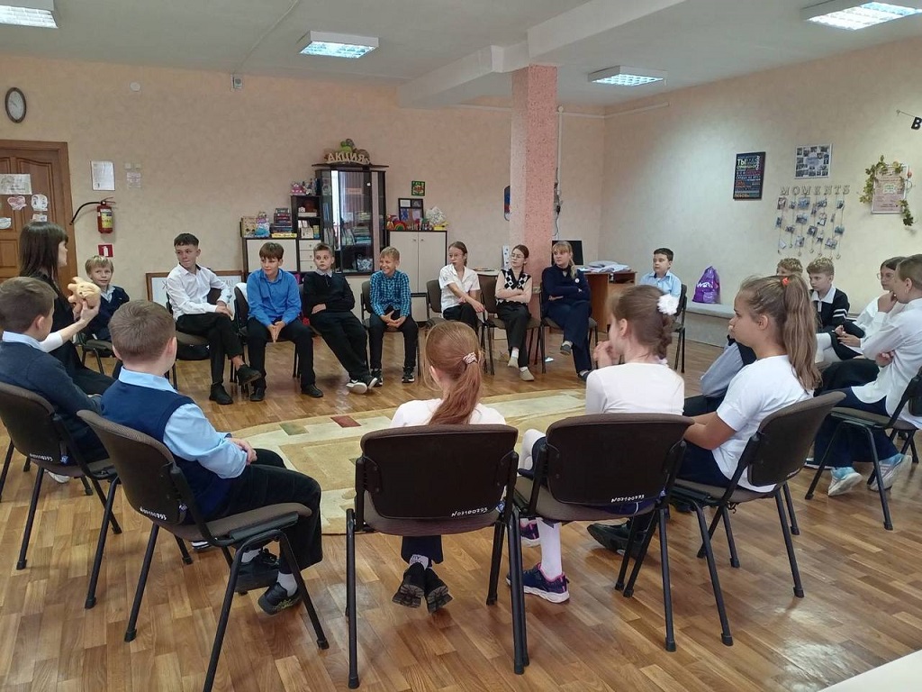 В рамках деятельности районного ресурсного центра «Здоровый образ жизни и профилактика зависимостей» на базе Государственного учреждения образования «Средняя школа № 20 г. Борисова» для учащихся 5-х классов было проведено интерактивное занятие с элементам