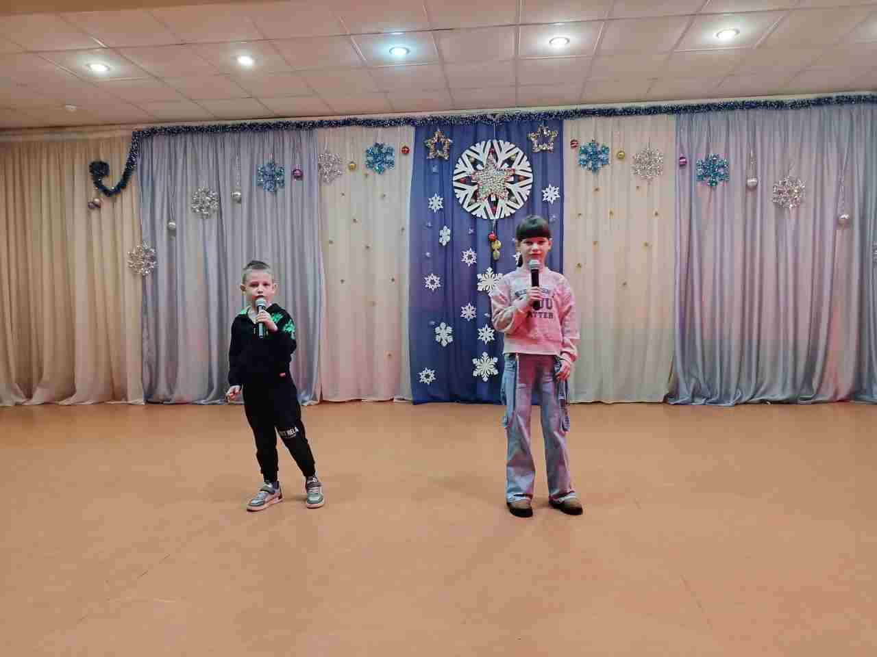 НОВОГОДНЕЕ КАРАОКЕ 🎤